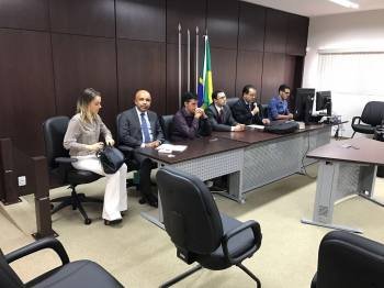 Presidente Valdiram apresenta benefícios da regularização fundiária de interesse social